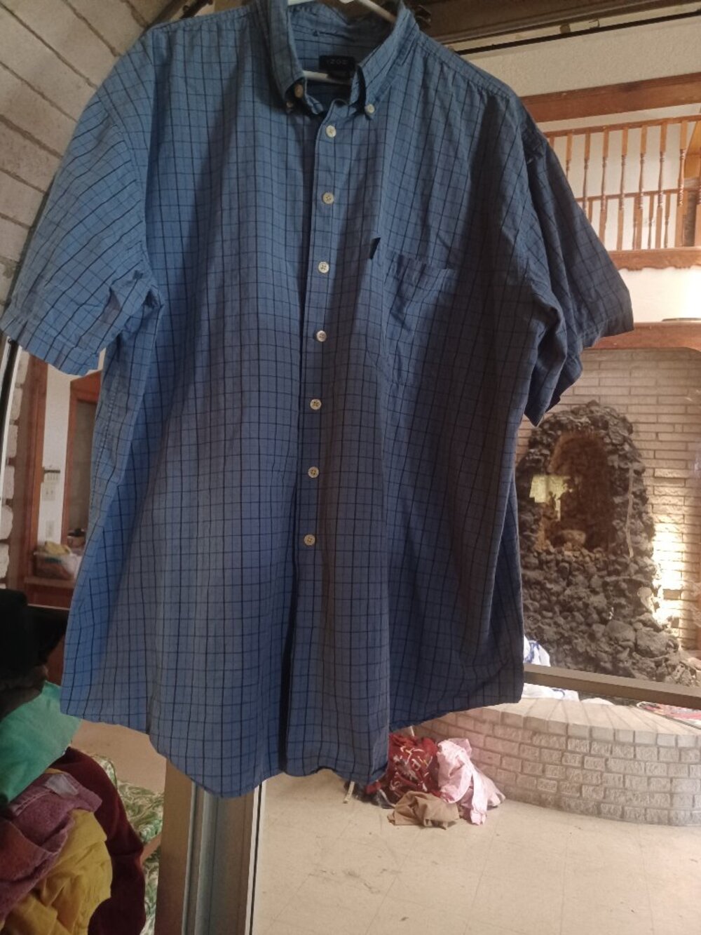 IZOD Men's Short Sleeve Button-Up Shirt 2X Blue Checkered